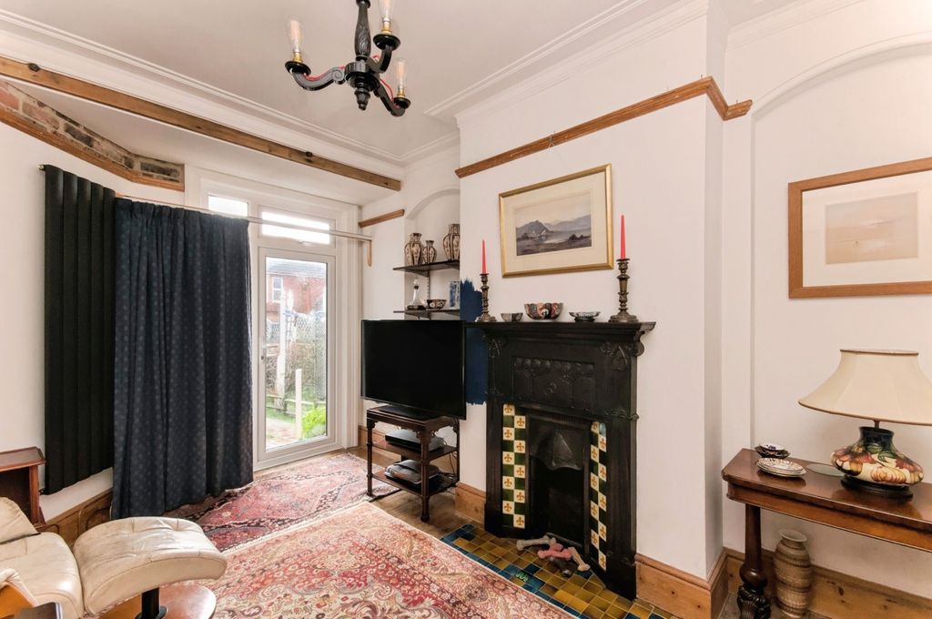 Property photo 3 of 15 Pbox-Img.Jpg