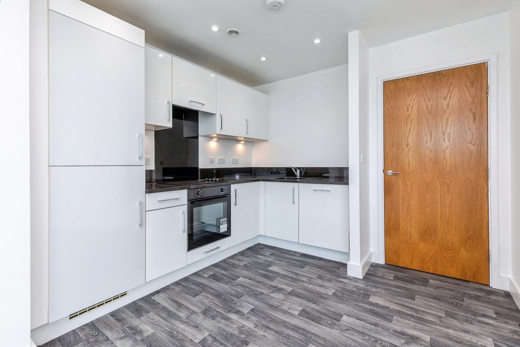 Property photo 2 of 22 Kitchen