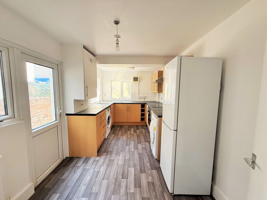 Property photo 2 of 19 Img-6820