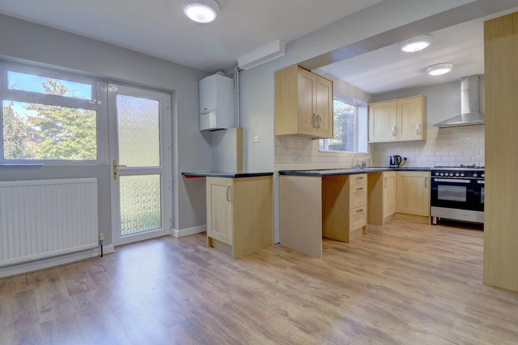 Property photo 2 of 14 Picture No. 06