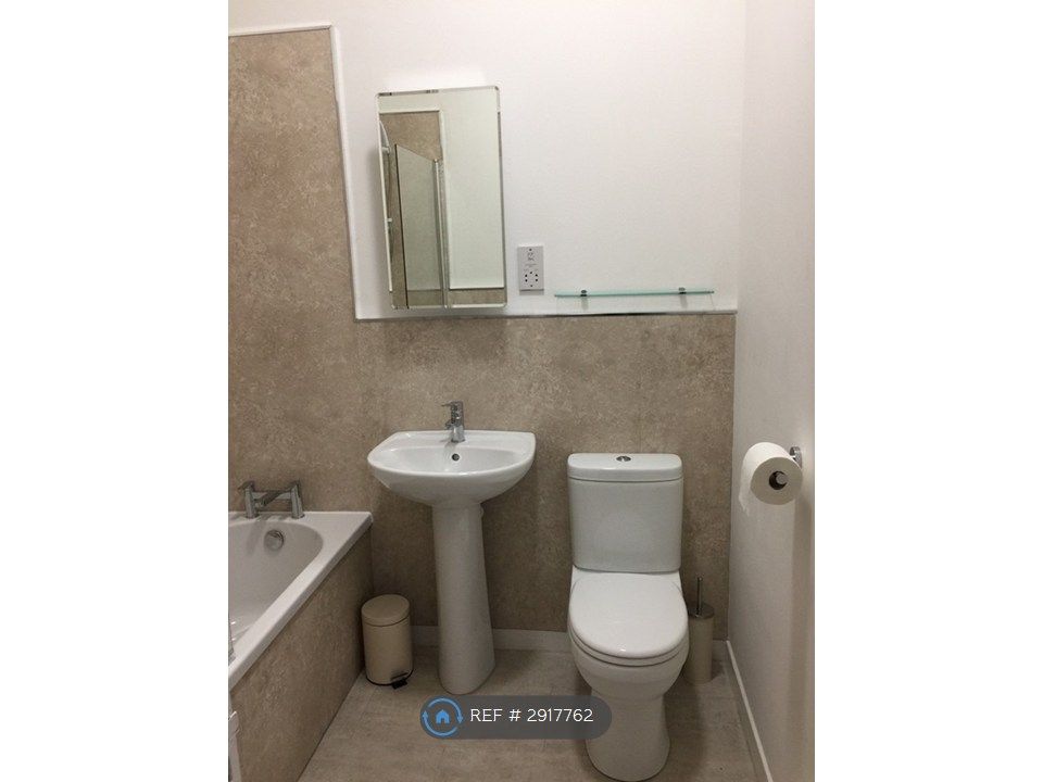 Property photo 2 of 23