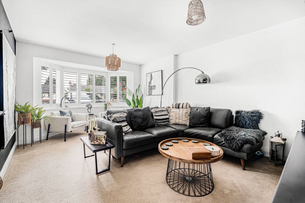 Property photo 3 of 30 861786