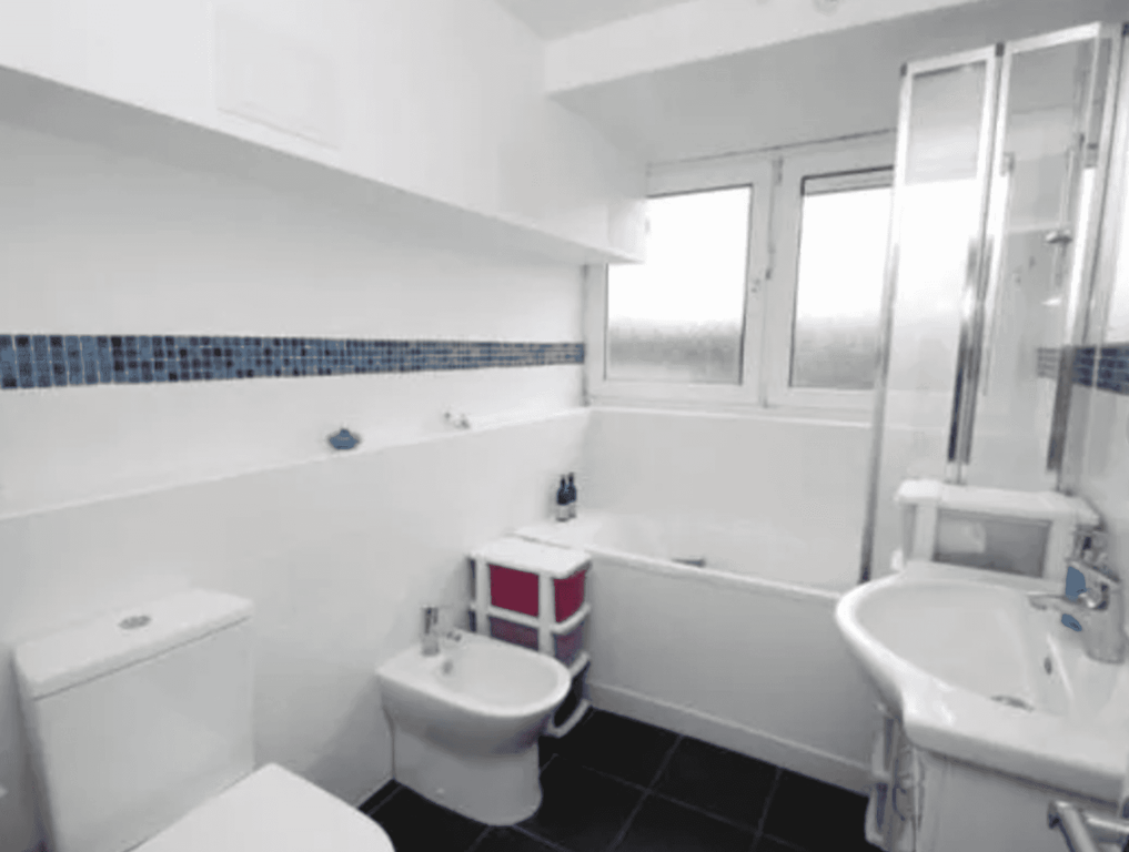 Property photo 2 of 6