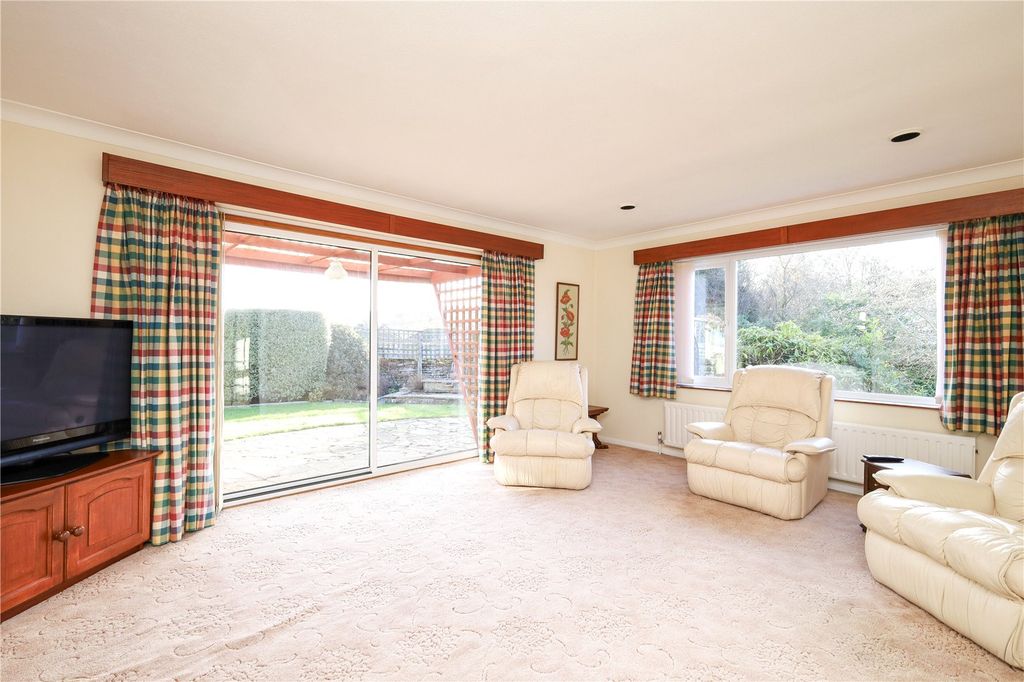 Property photo 2 of 18 Picture No. 04