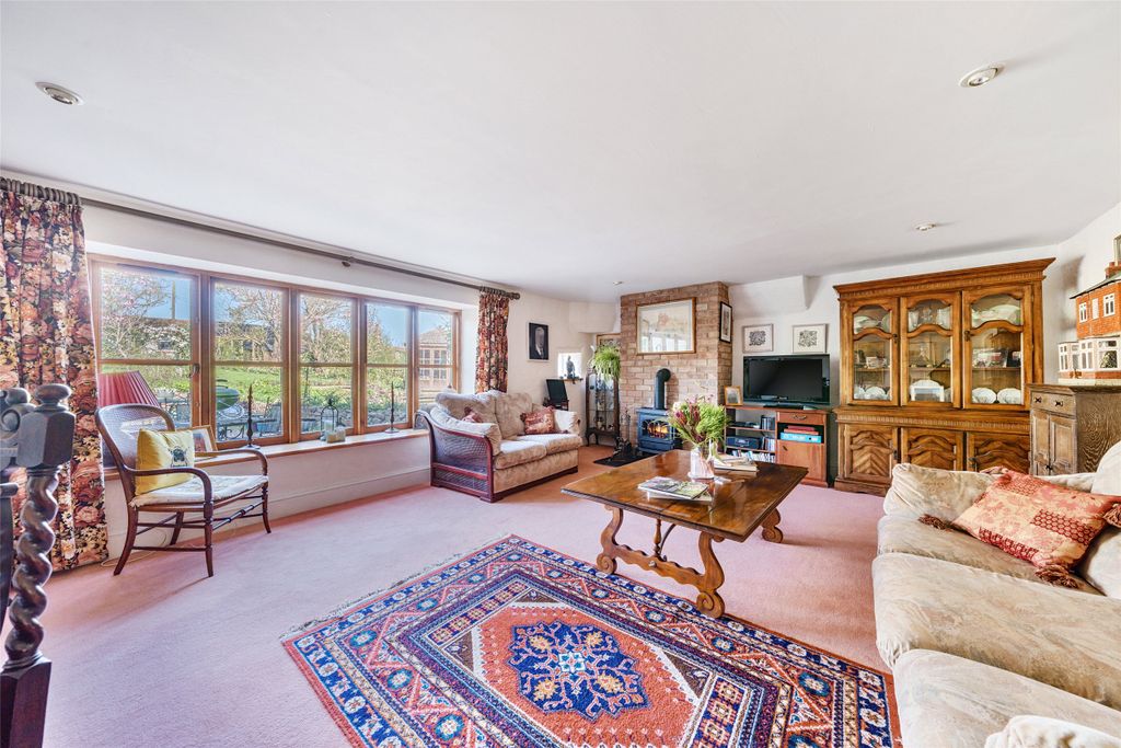 Property photo 3 of 23 Picture No. 18