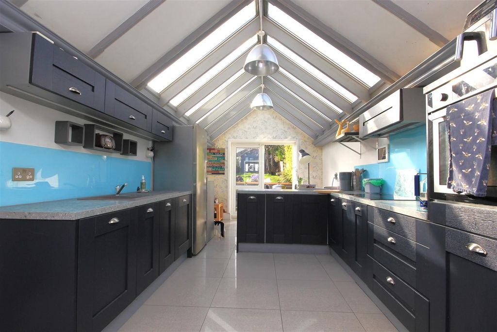 Property photo 2 of 17 Img_0566.Jpg