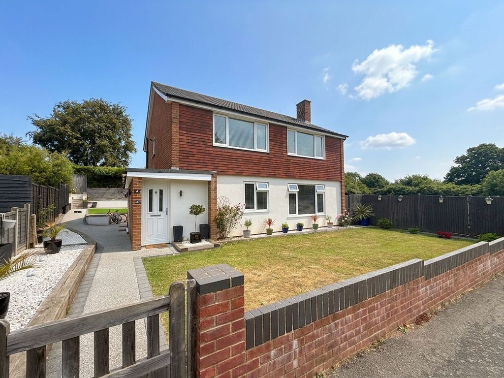Property photo 1 of 11