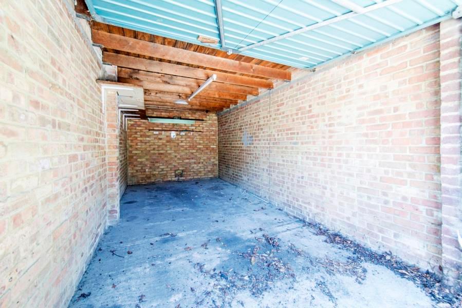 Property photo 1 of 3