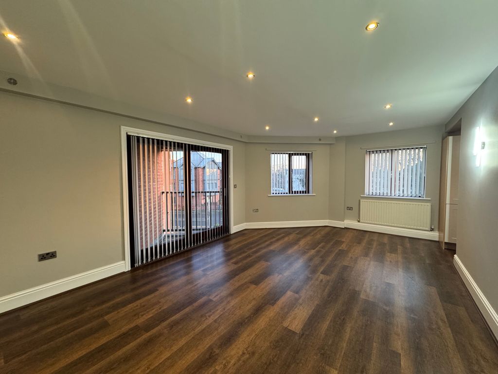 Property photo 2 of 13 Img_4536