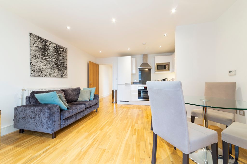 Property photo 1 of 11 Photo 11