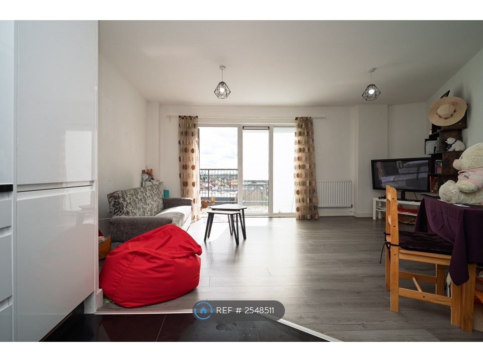 Property photo 3 of 13