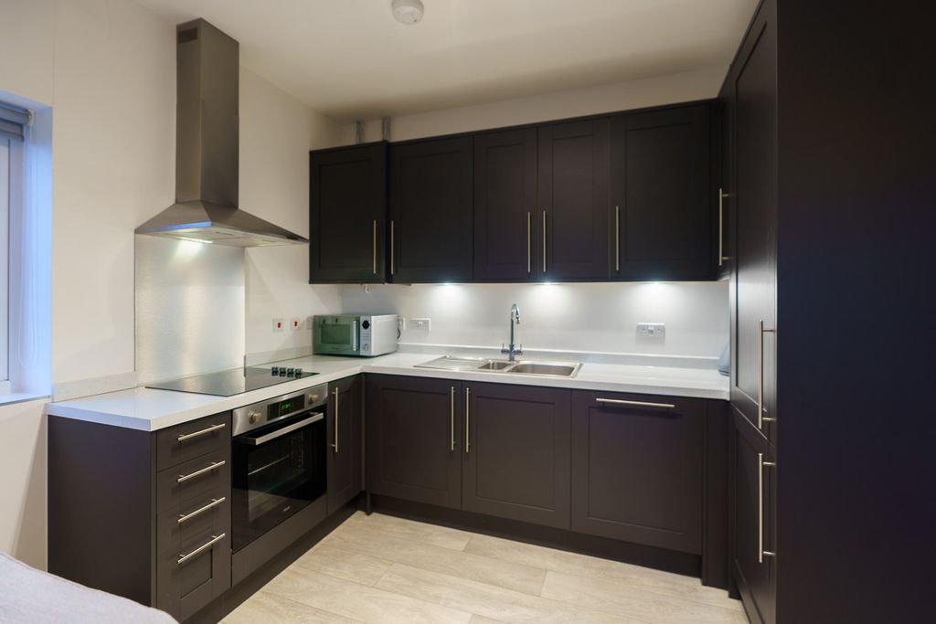 Property photo 2 of 6