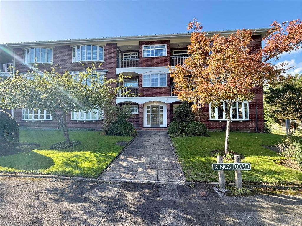 Property photo 1 of 11