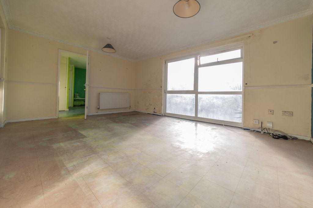 Property photo 3 of 13 Call 02920 454555 To Secure Your Viewing_4