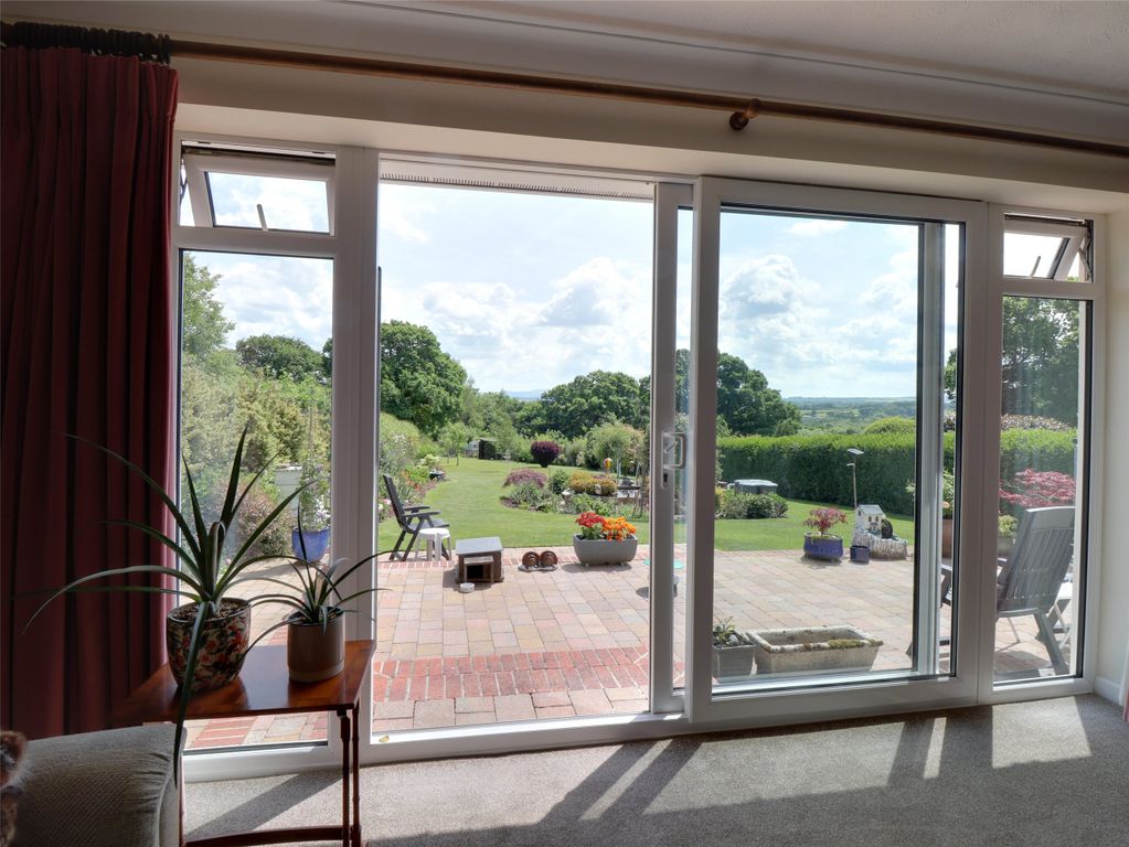 Property photo 1 of 12 1 - Picture No. 08
