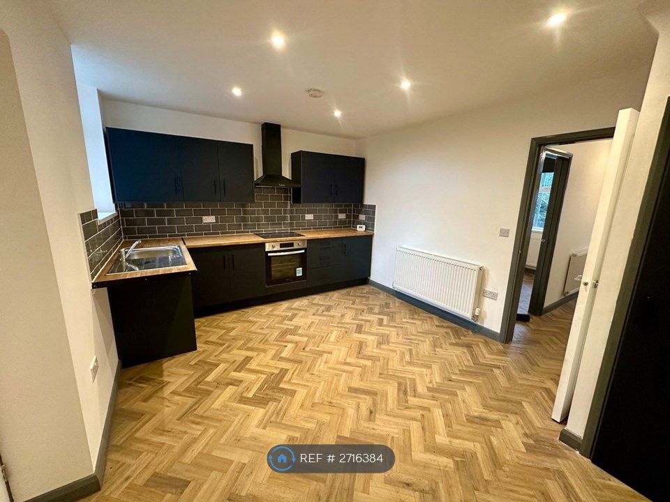 Property photo 1 of 25 Kitchen