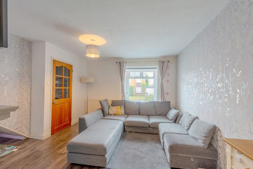 Property photo 2 of 22 Lounge_1.Jpg