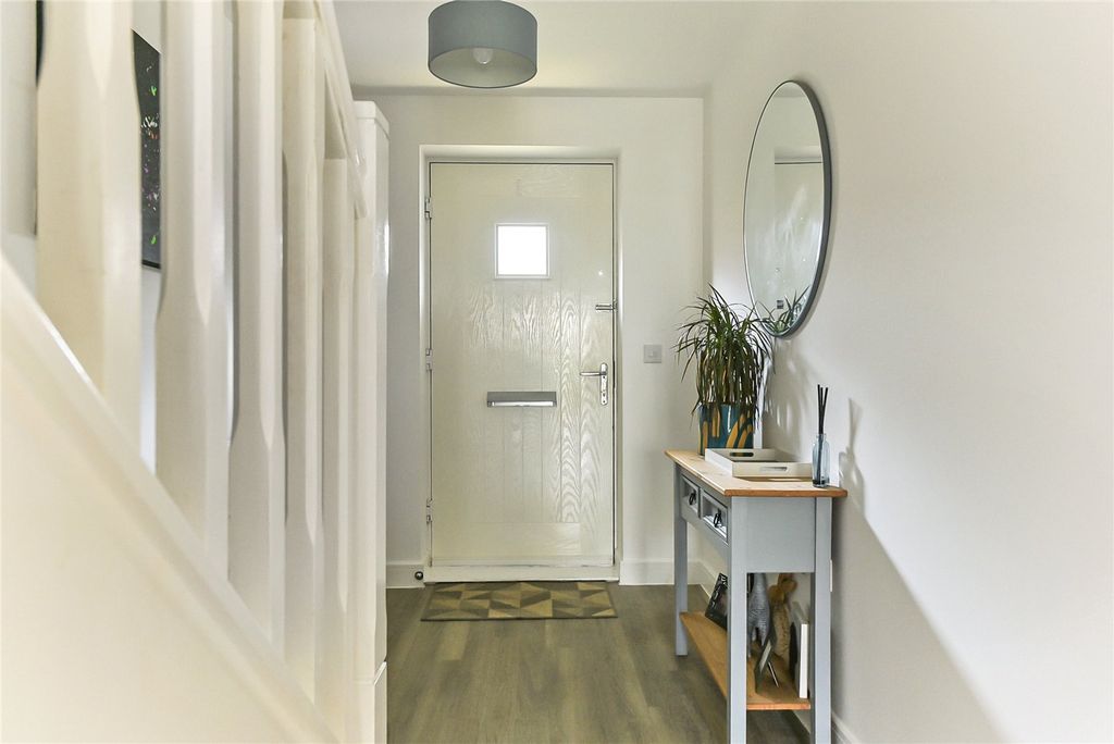 Additional image 6 of 4 bed detached house for saleForesters Drive, Liphook, Hampshire GU30