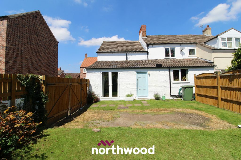 Property photo 3 of 34