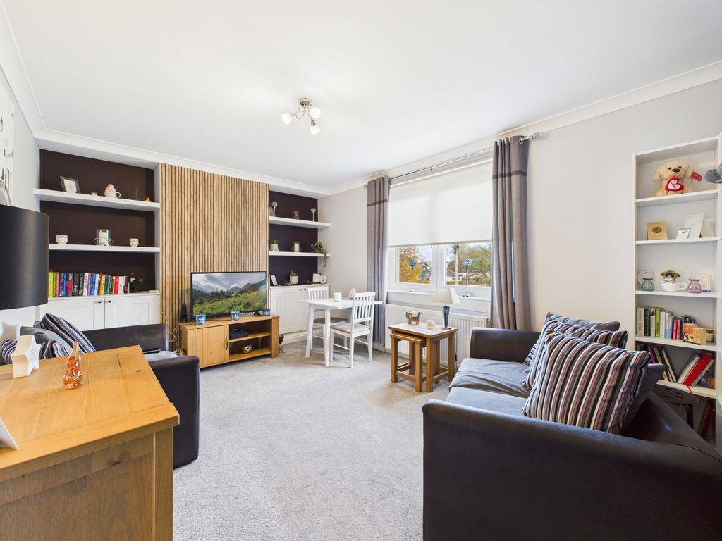 Property photo 3 of 11