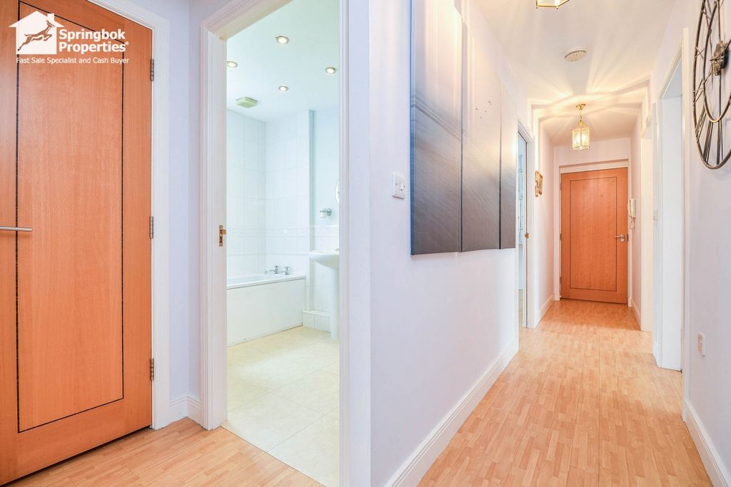 Property photo 2 of 11 Image 1
