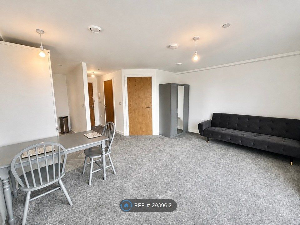 Property photo 3 of 6