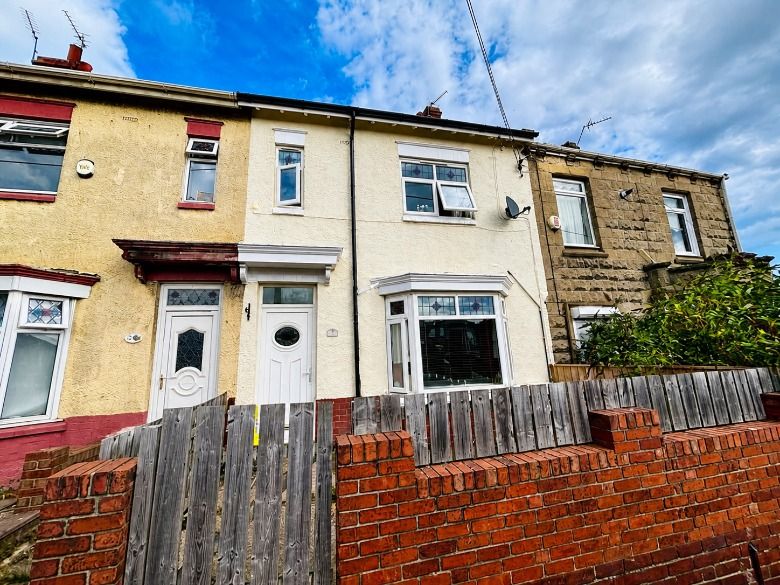 Property photo 1 of 9 3 Bed Terraced House For Sale