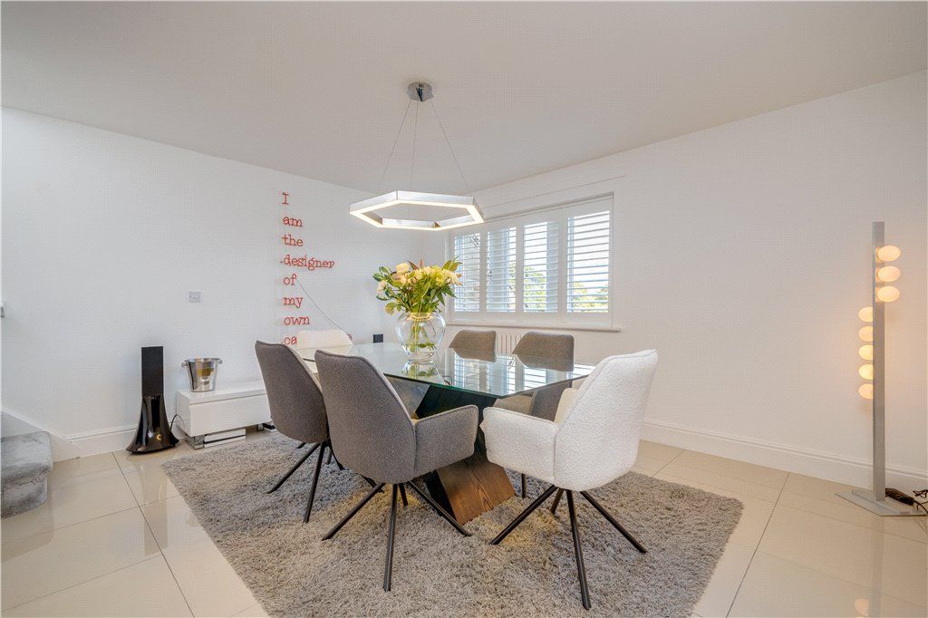 Property photo 3 of 26 Dining Room