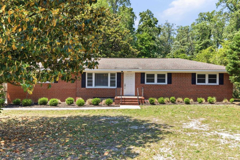 Property photo 1 of 25