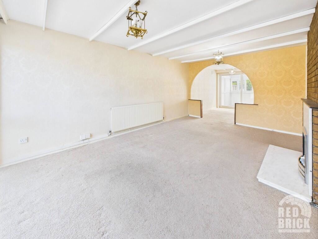 Property photo 3 of 27