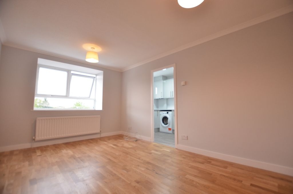 Property photo 2 of 7 2
