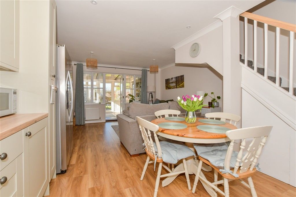 Property photo 3 of 13 Lounge/Kitchen