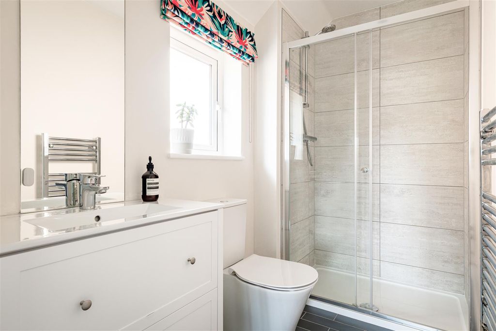 Additional image 12 of 4 bed detached house for saleAster Way, Haywards Heath RH17