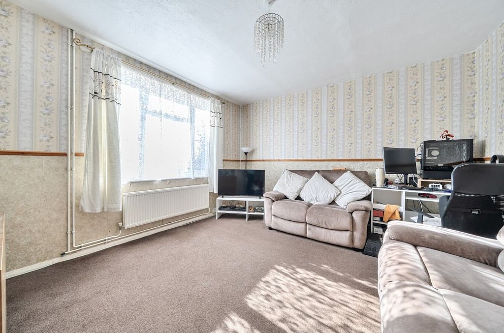 Property photo 3 of 15 4458935