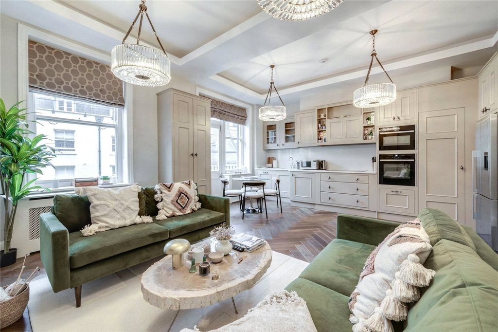 Property photo 2 of 11 Picture No. 48