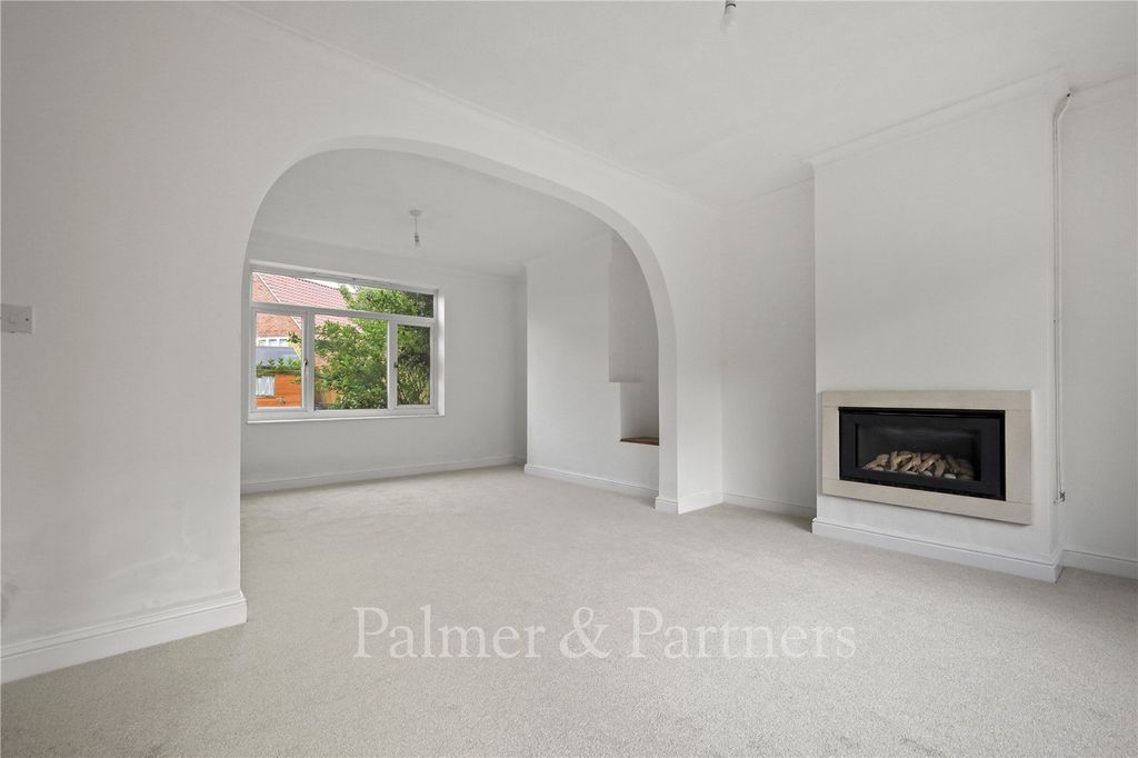 Property photo 2 of 18 Picture No. 04