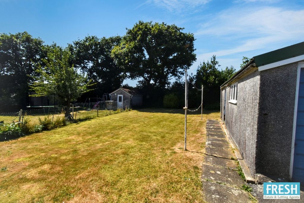 Property photo 2 of 26
