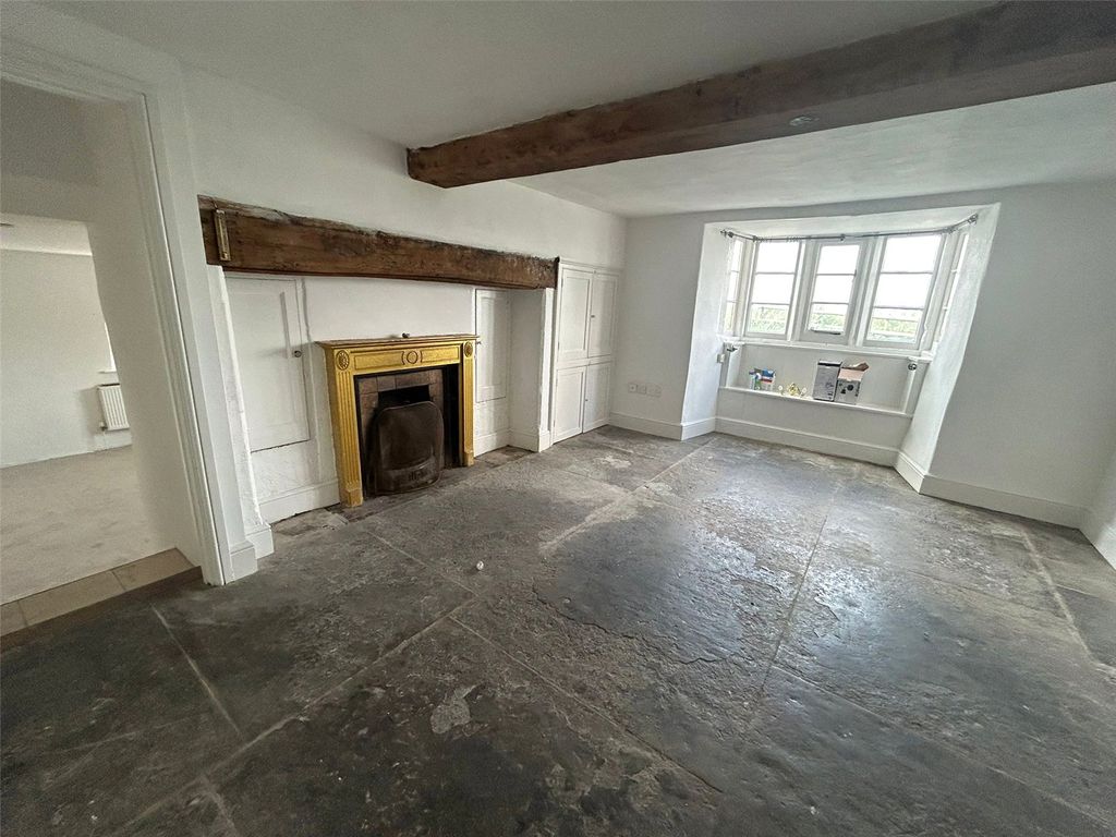 Property photo 2 of 18 Picture No. 35