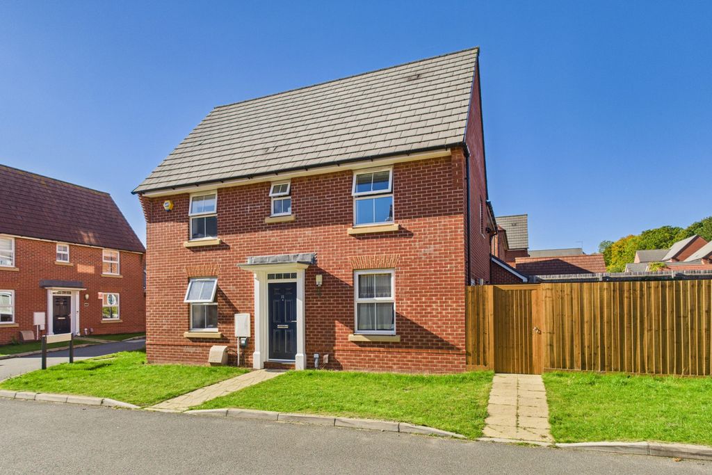 Property photo 1 of 21