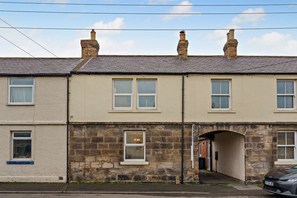 Property photo 1 of 11