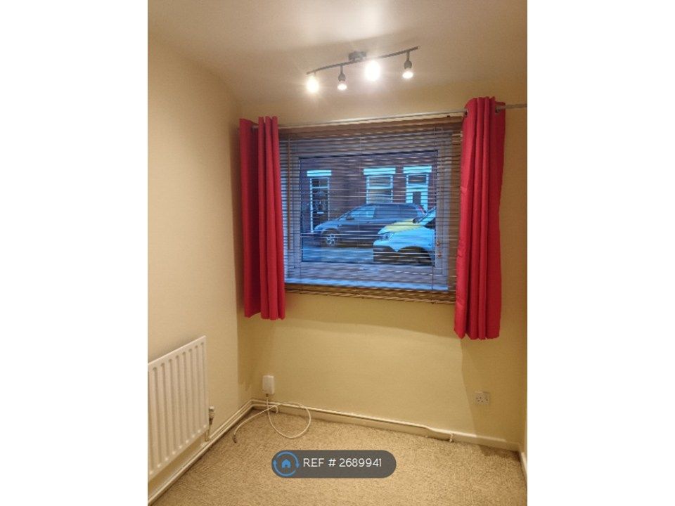 Property photo 3 of 6