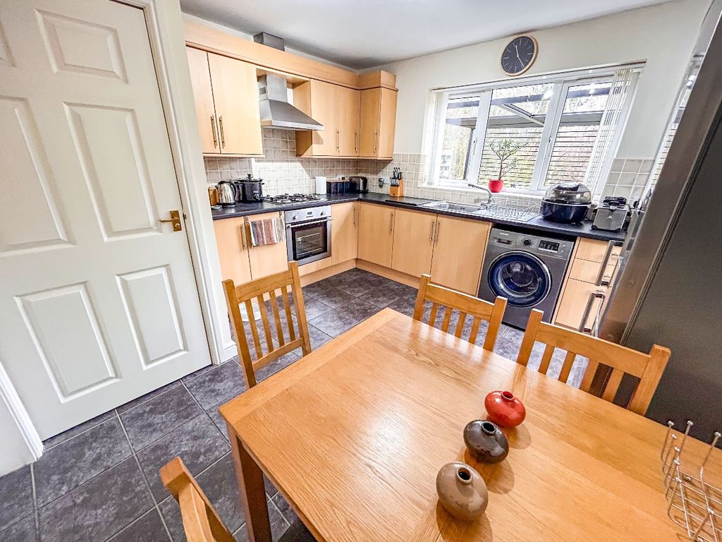 Property photo 3 of 15 Kitchen/Diner