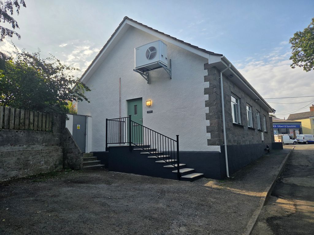 Property photo 1 of 9