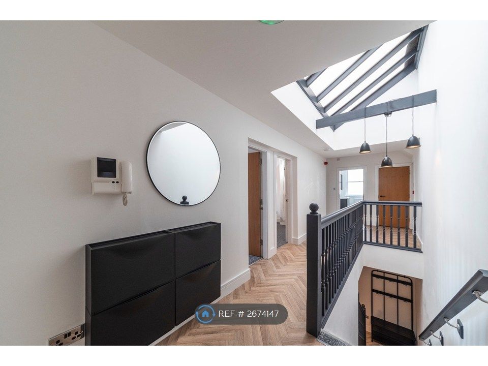 Property photo 1 of 23 Hallway