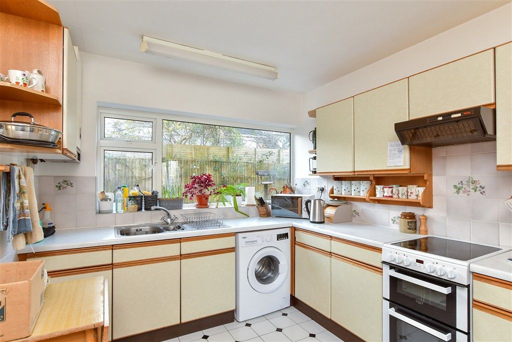 Property photo 1 of 12 Kitchen
