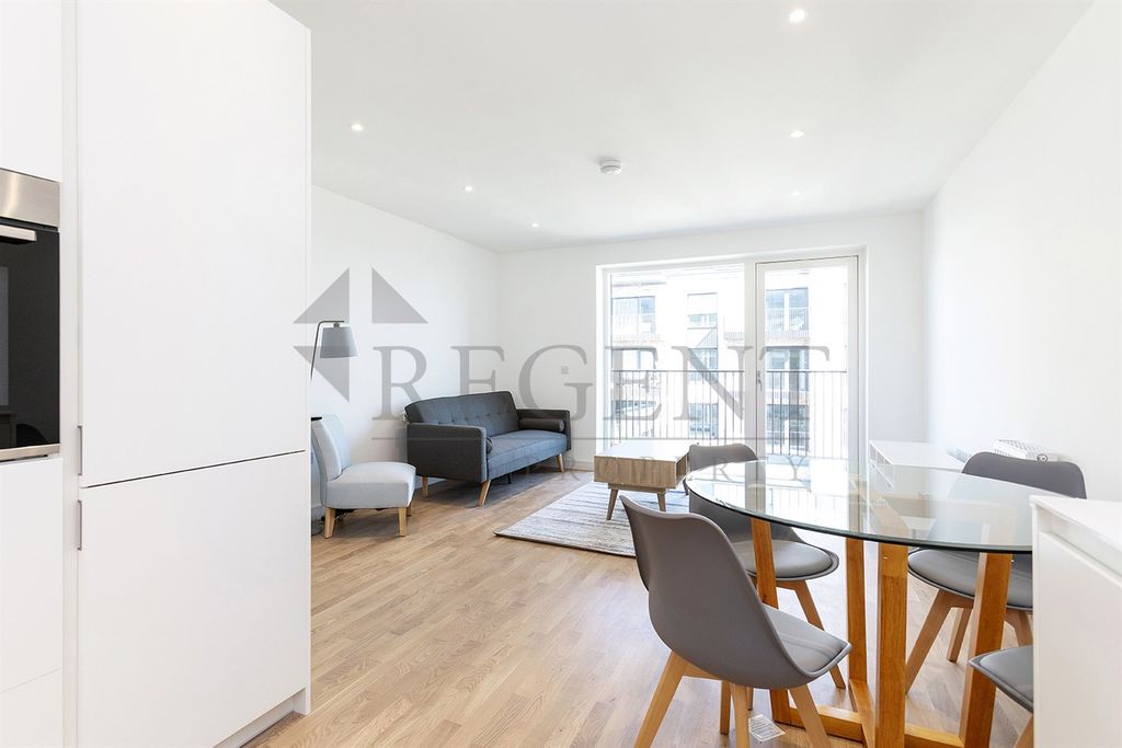 Property photo 1 of 11 (Main)