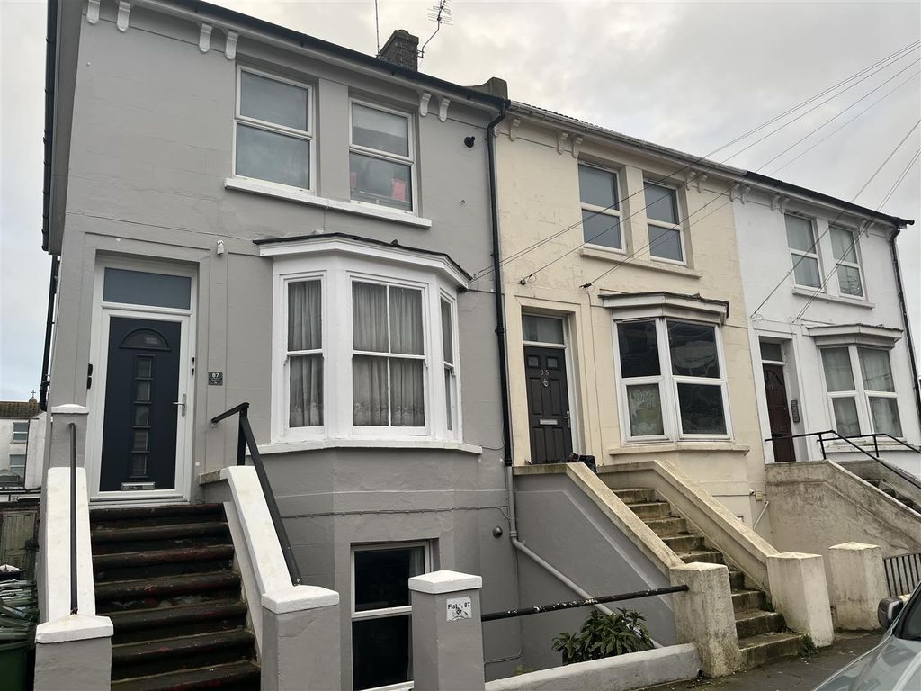 Property photo 1 of 9