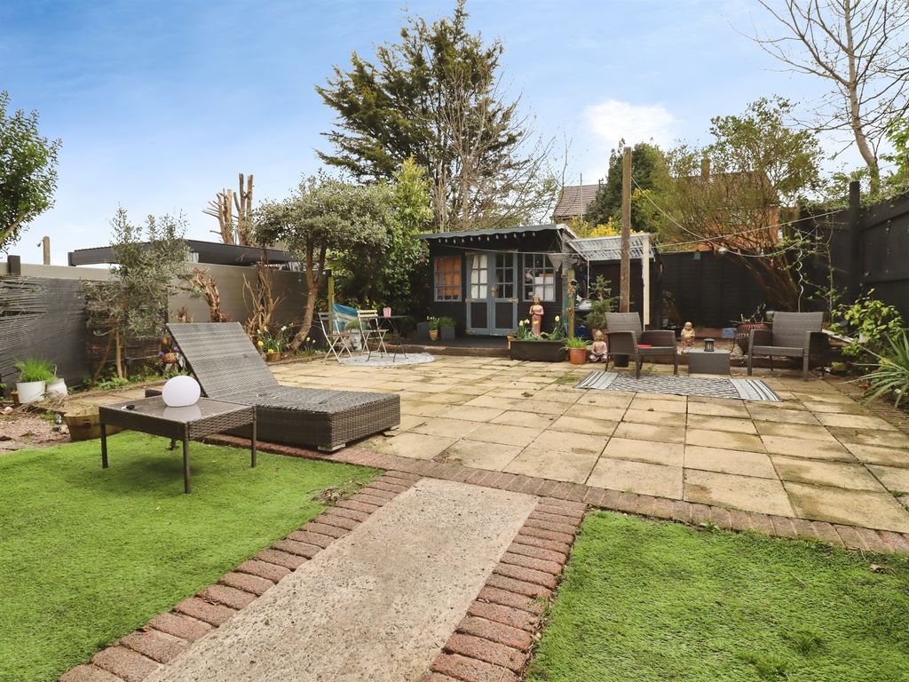 Property photo 2 of 16