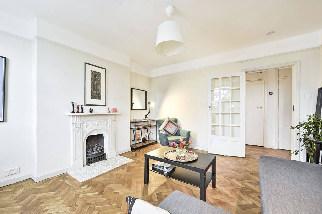 Property photo 3 of 12