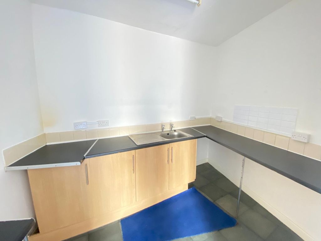 Property photo 3 of 8 Not Specified